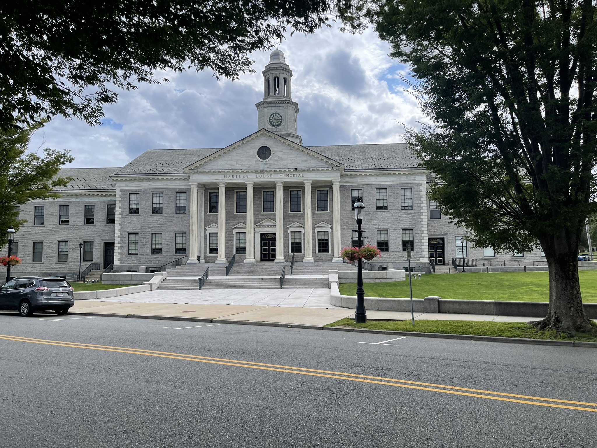 Madison-Dodge Memorial