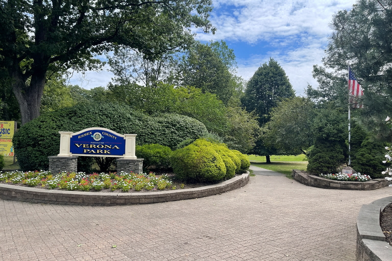Verona Park Entrance